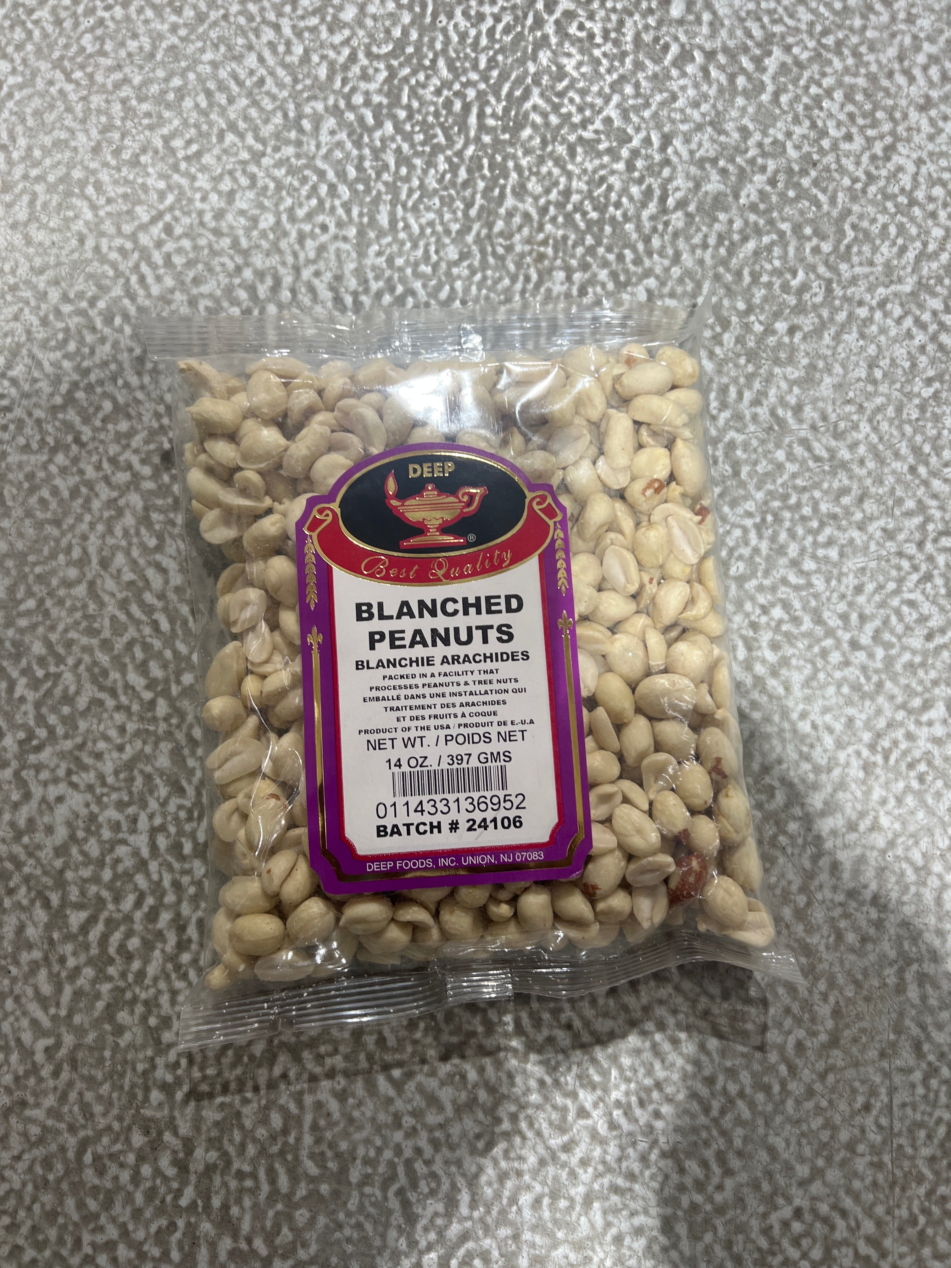 Deep blanched peanuts