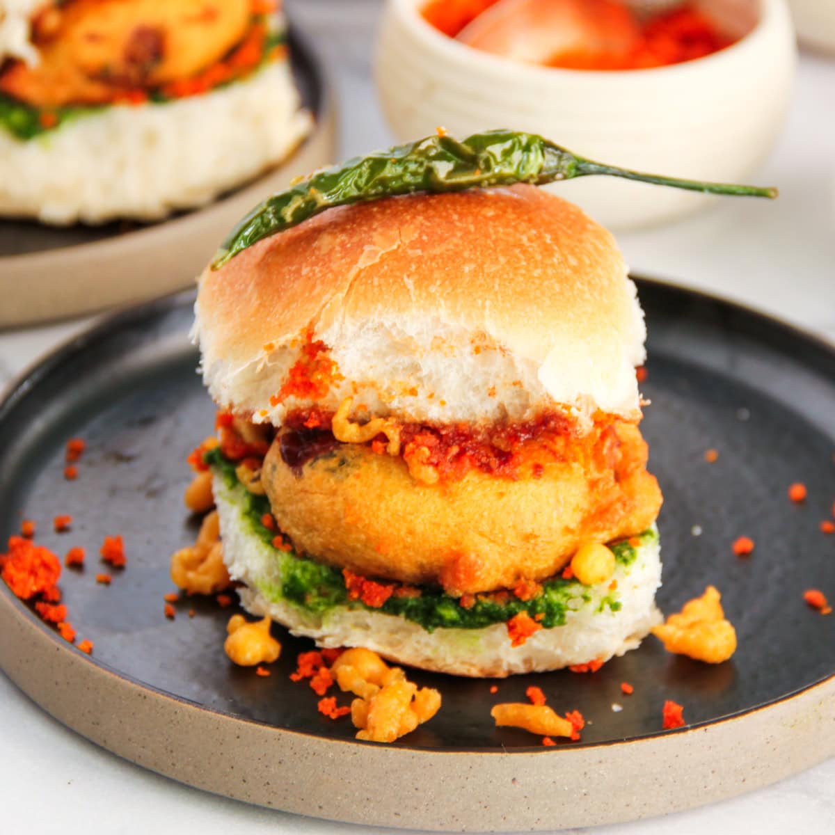 Vada pav (1pcs)